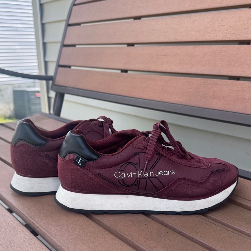 Calvin Klein Jeans Men's Dark Red and Black Sneakers